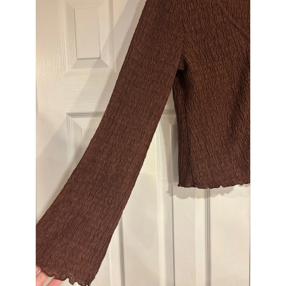 H&M Textured Jersey Top Brown V-Neck Gold Button Front Long Sleeves Women's L